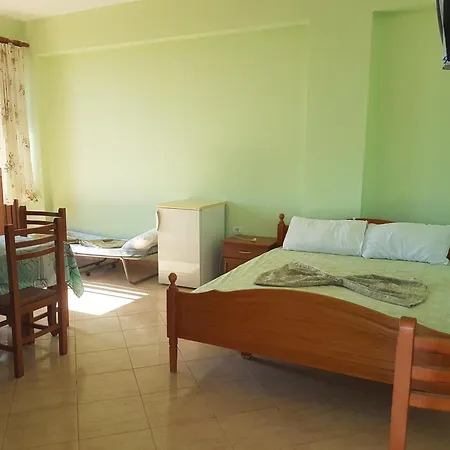 Séjour chez l'habitant Telo Shehu *